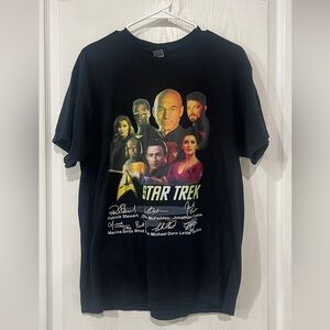 Gildan Black Star Trek Graphic Tee